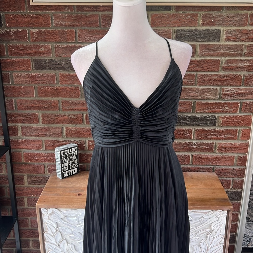 A.L.C. Revolve Aries Satin Pleated Dress NWT Size 10 - Picture 5 of 9